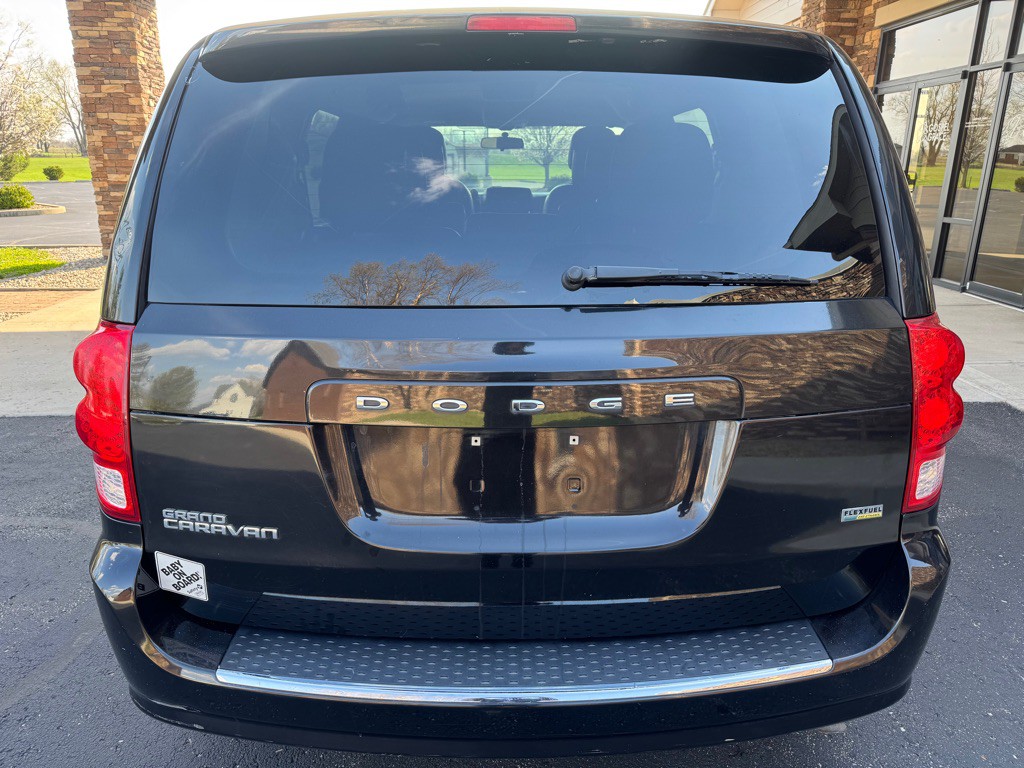 2011 Dodge Grand Caravan Image 5