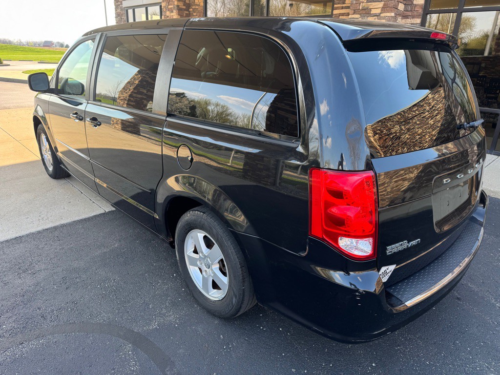 2011 Dodge Grand Caravan Image 6