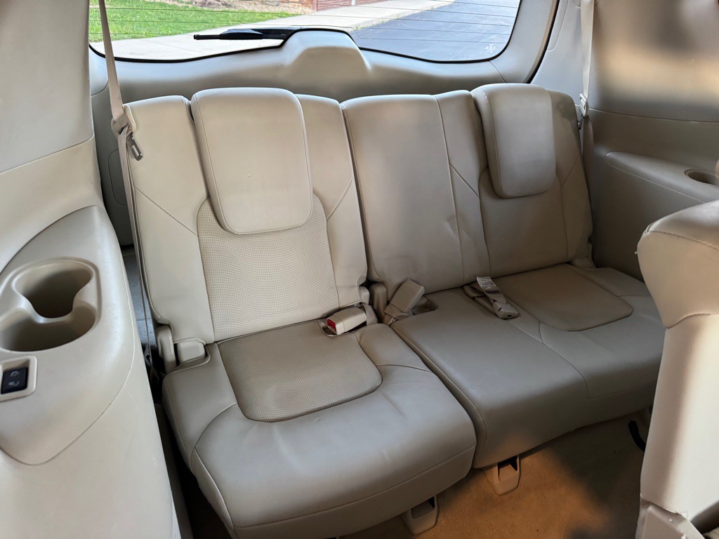 2013 INFINITI QX56 Image 16