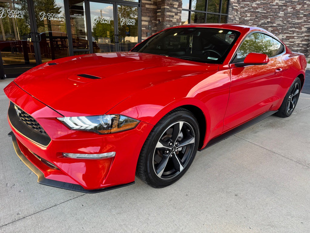 2022 Ford Mustang Image 1