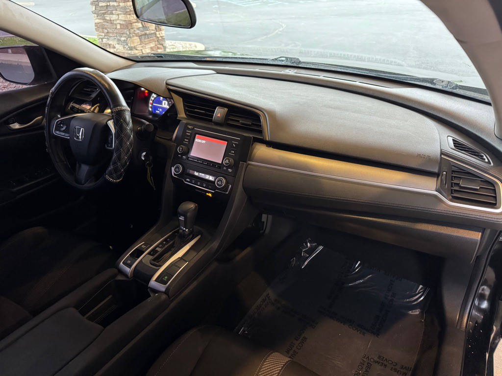 2018 Honda Civic Image 8
