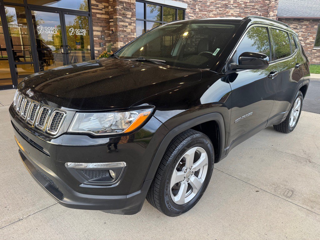 2018 Jeep Compass Image 1
