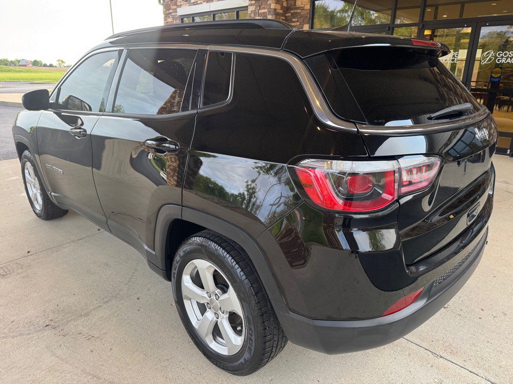 2018 Jeep Compass Image 6