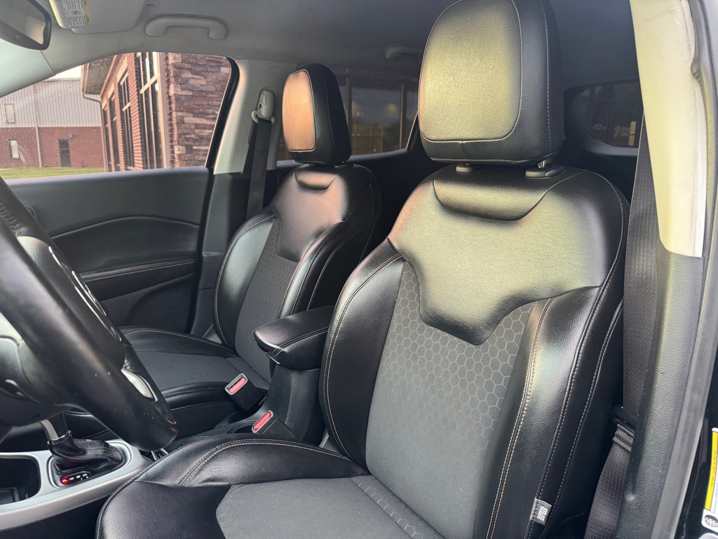 2018 Jeep Compass Image 11