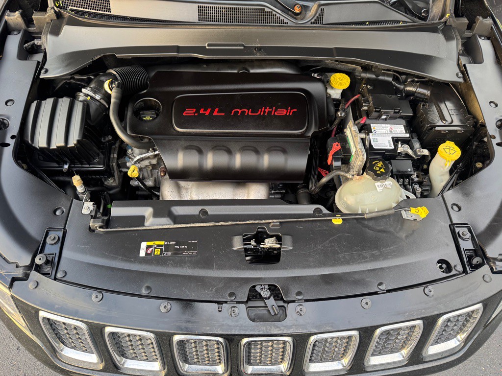 2018 Jeep Compass Image 16