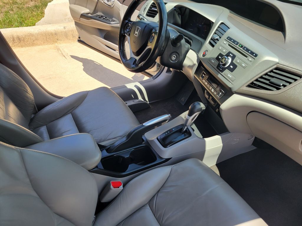 2012 Honda Civic Image 12
