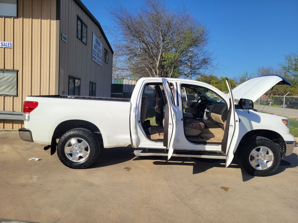 2010 Toyota Tundra Image 24