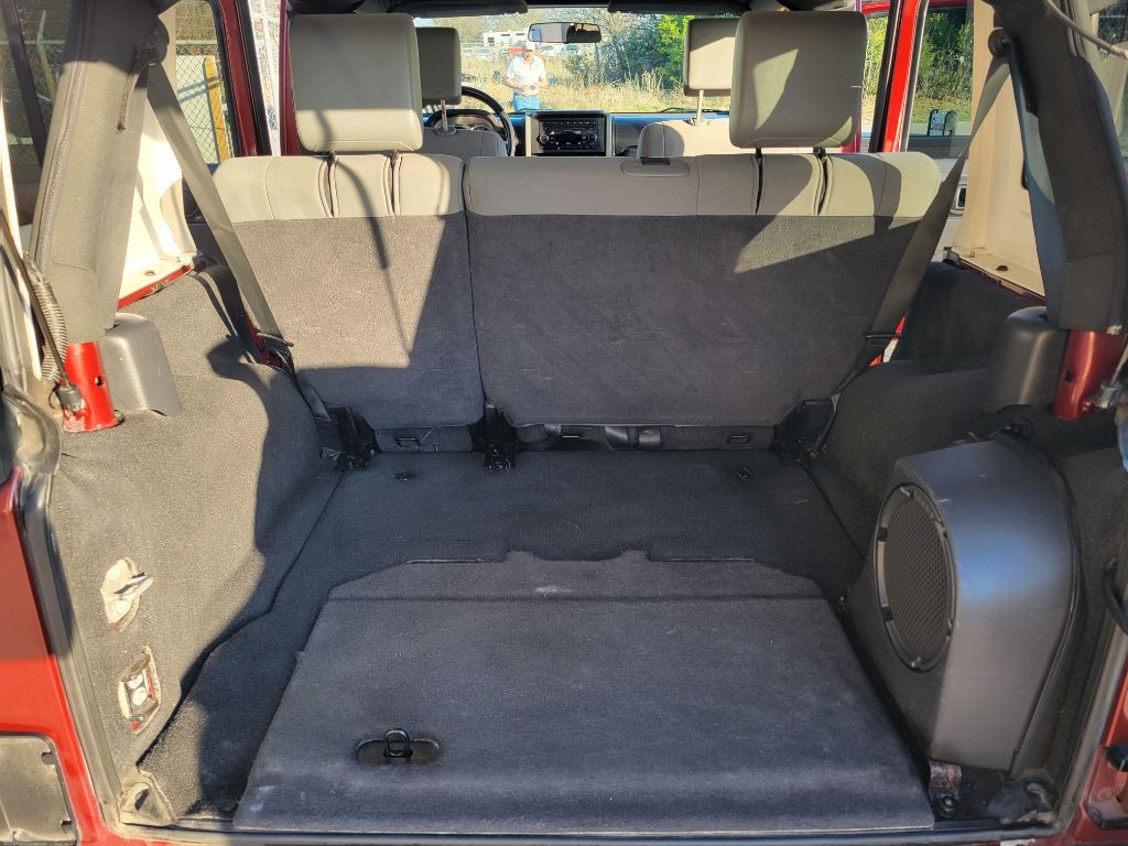 2010 Jeep Wrangler Unlimited Image 15