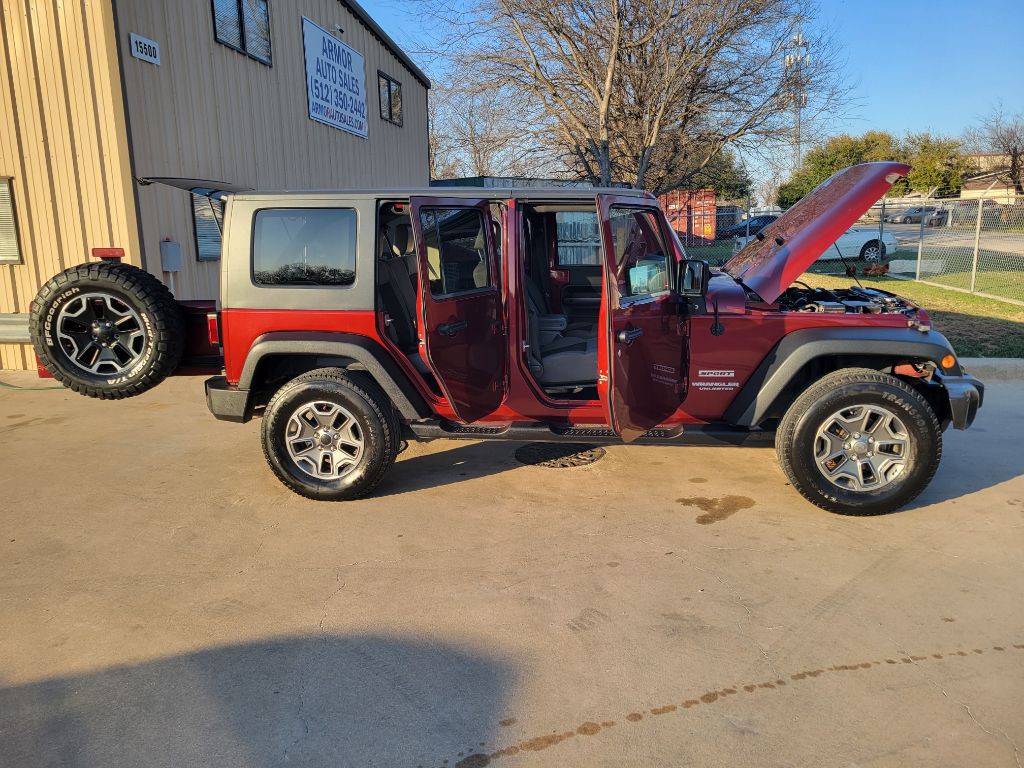 2010 Jeep Wrangler Unlimited Image 17