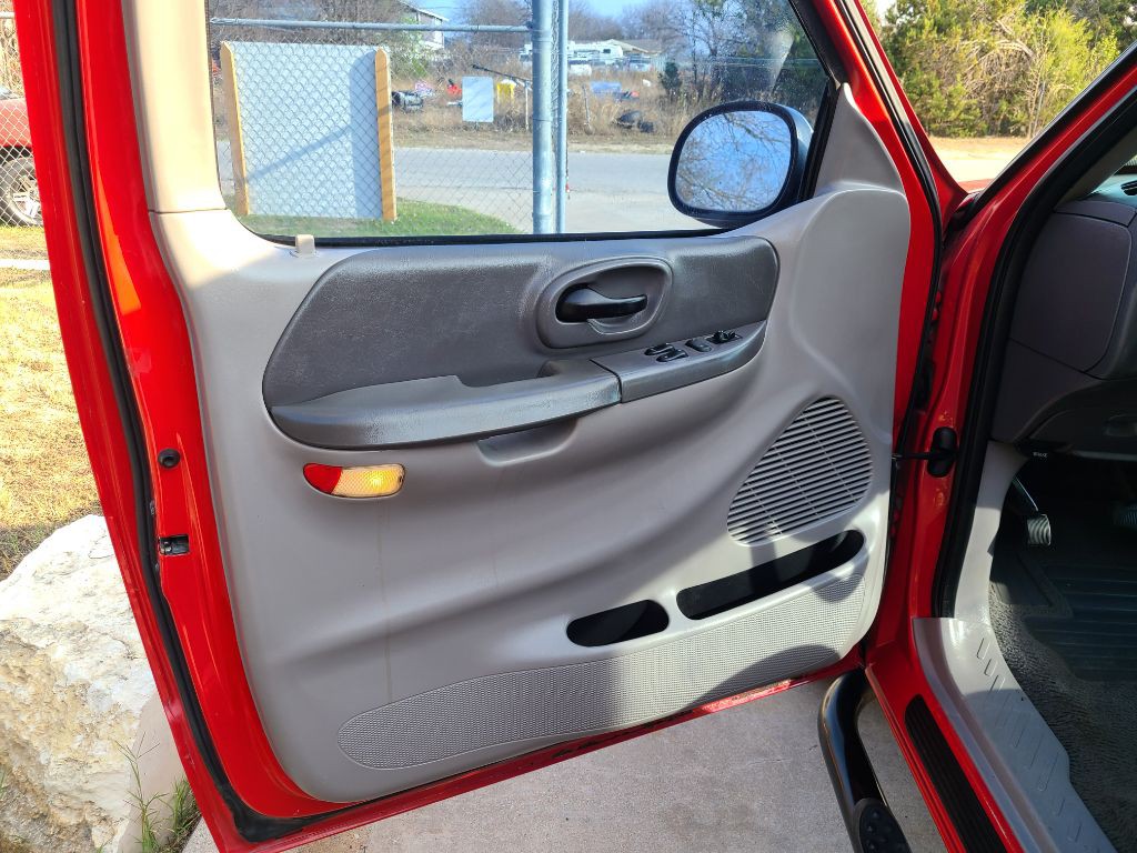 1999 Ford F-150 Image 9