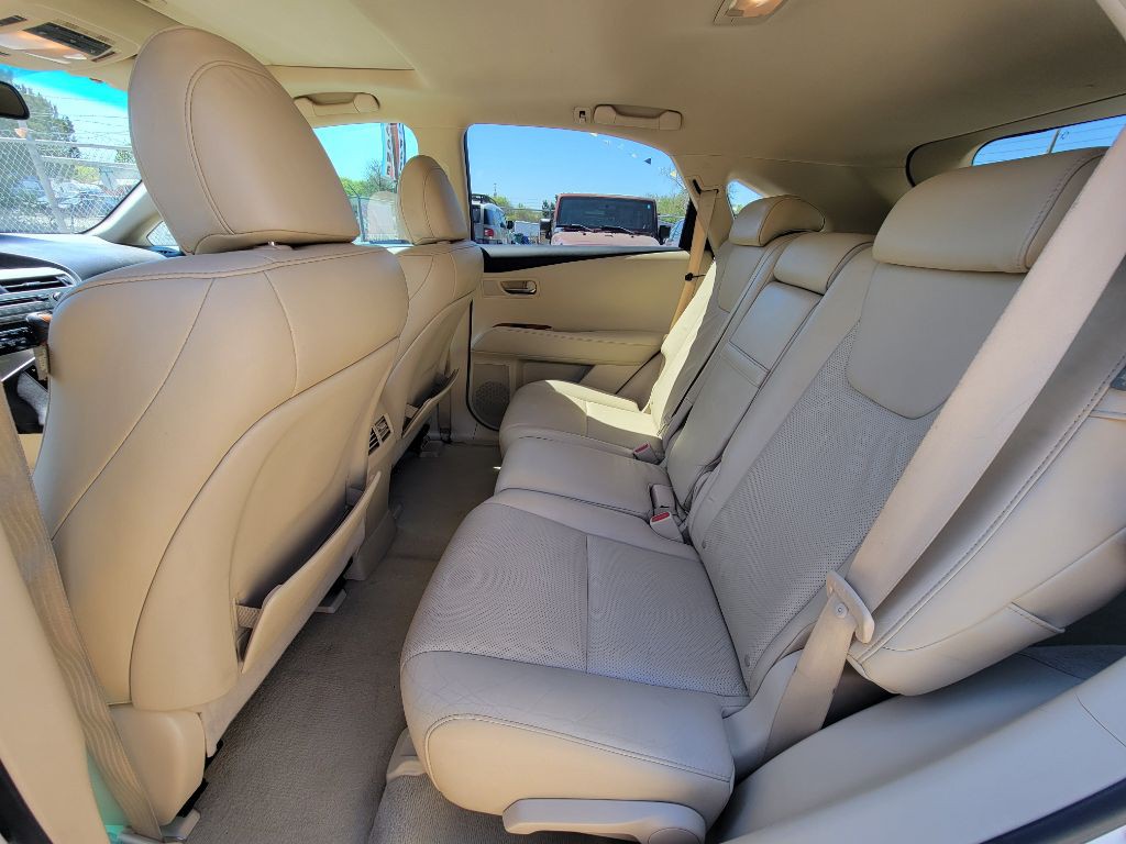 2010 Lexus RX Image 12