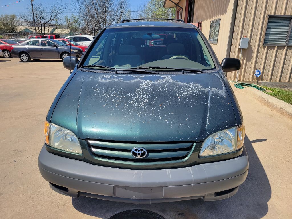 2003 Toyota Sienna Image 8
