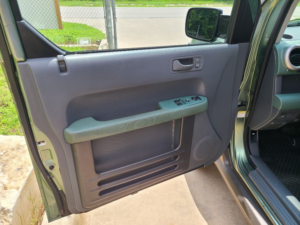 2005 Honda Element Image 9