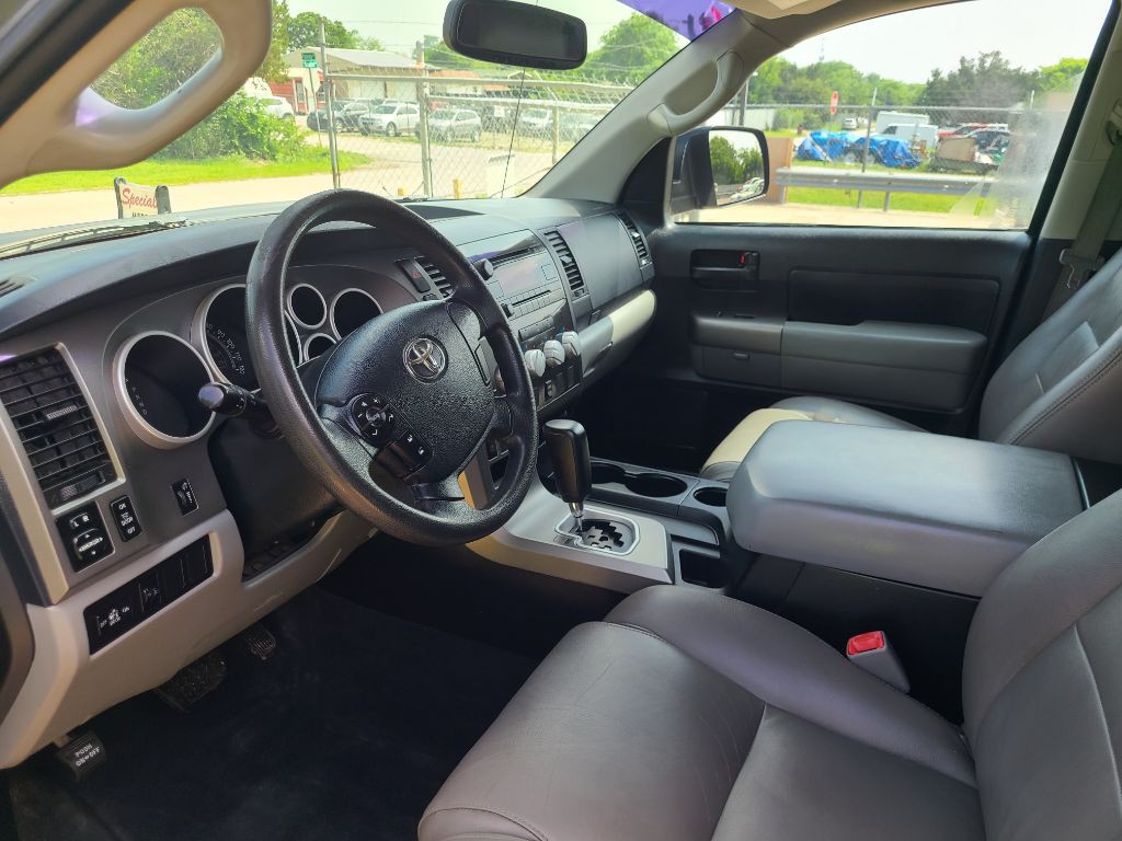 2013 Toyota Tundra Image 10