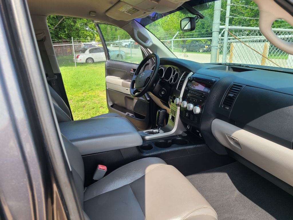 2013 Toyota Tundra Image 17