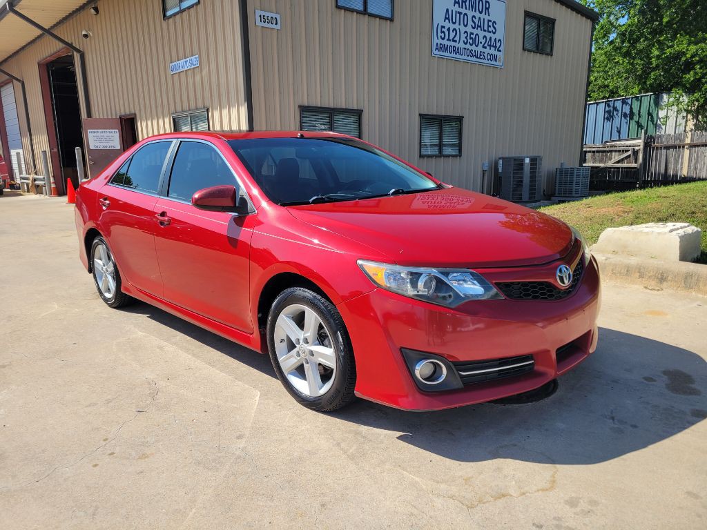 2012 Toyota Camry Image 1
