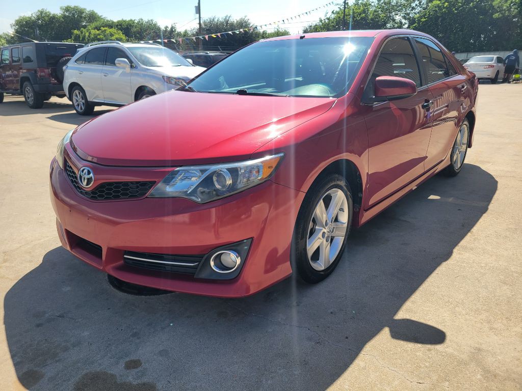2012 Toyota Camry Image 7