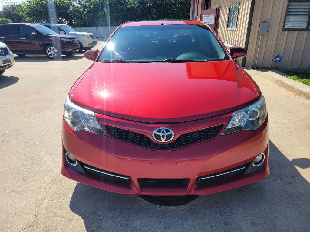 2012 Toyota Camry Image 8