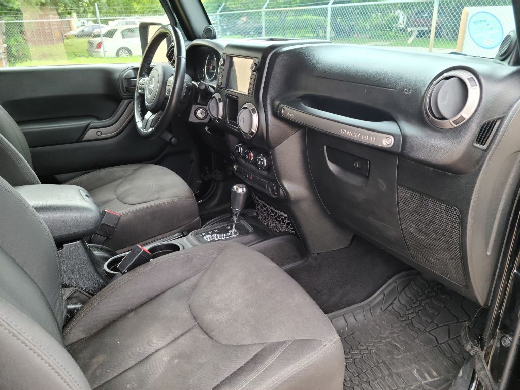 2014 Jeep Wrangler Image 15