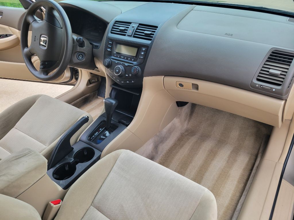 2005 Honda Accord Image 14