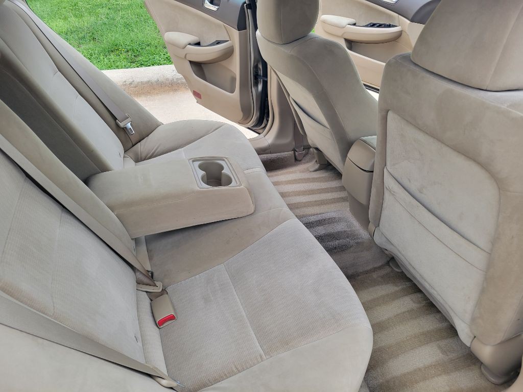 2005 Honda Accord Image 15