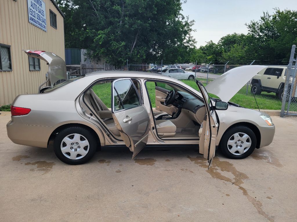 2005 Honda Accord Image 18