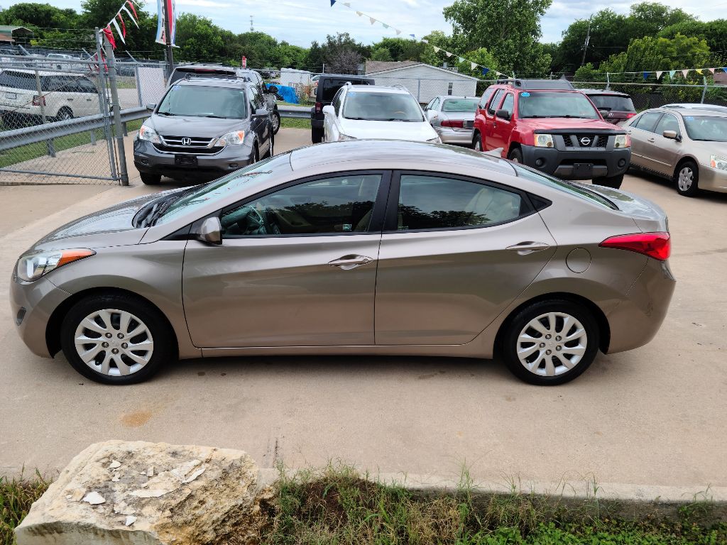 2012 Hyundai Elantra Image 6