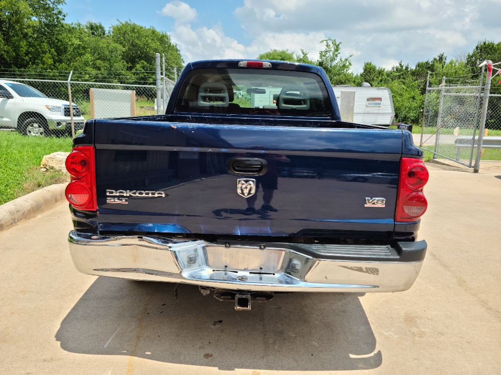 2005 Dodge Dakota Image 4
