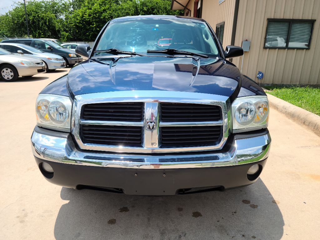 2005 Dodge Dakota Image 8