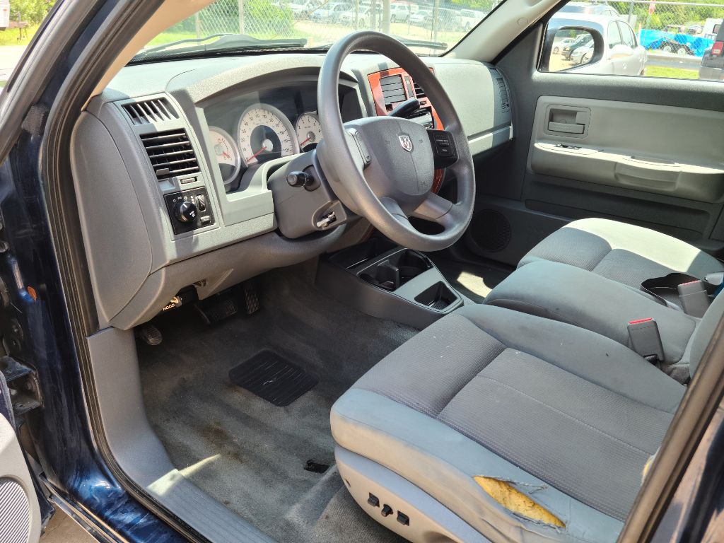 2005 Dodge Dakota Image 10