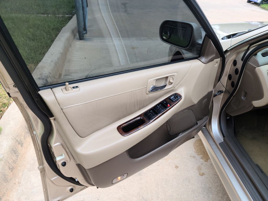 2002 Honda Accord Image 8