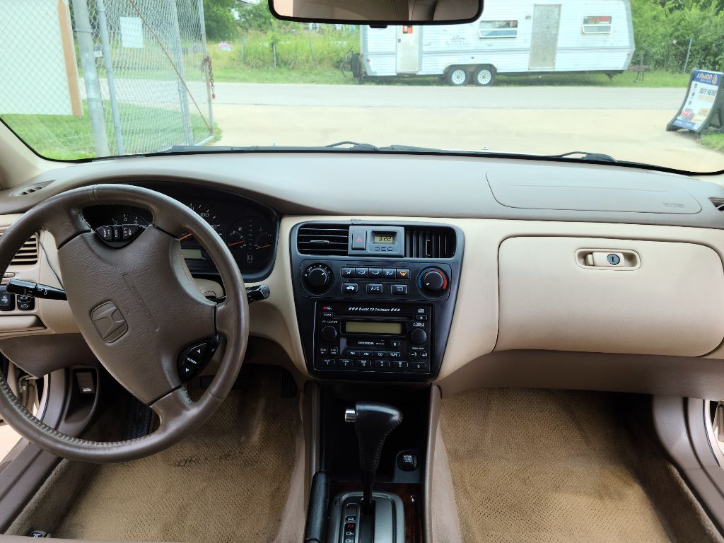 2002 Honda Accord Image 15