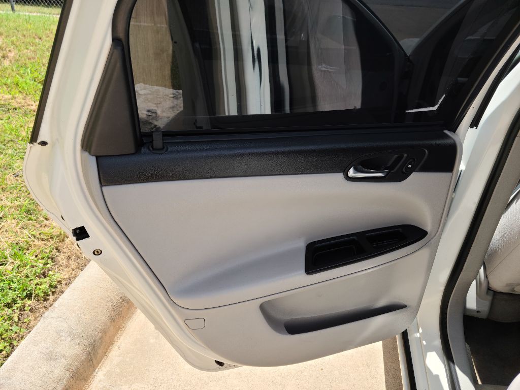 2008 Chevrolet Impala Image 11