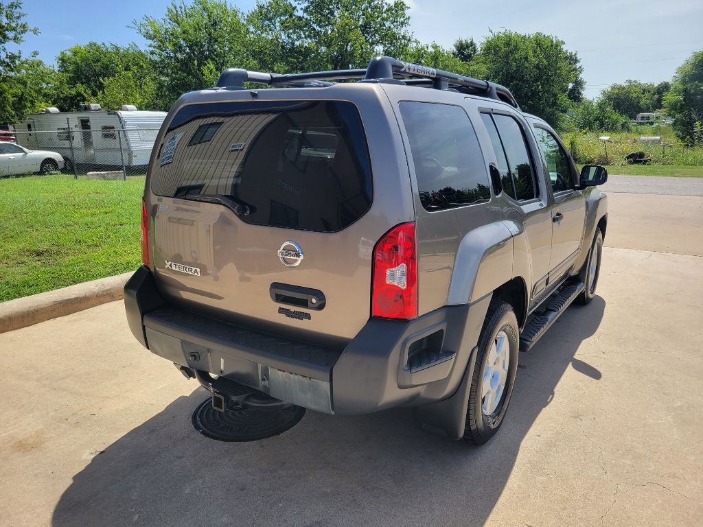 2005 Nissan Xterra Image 2