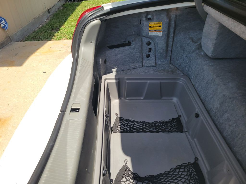 2003 Lincoln Town Car Image 16