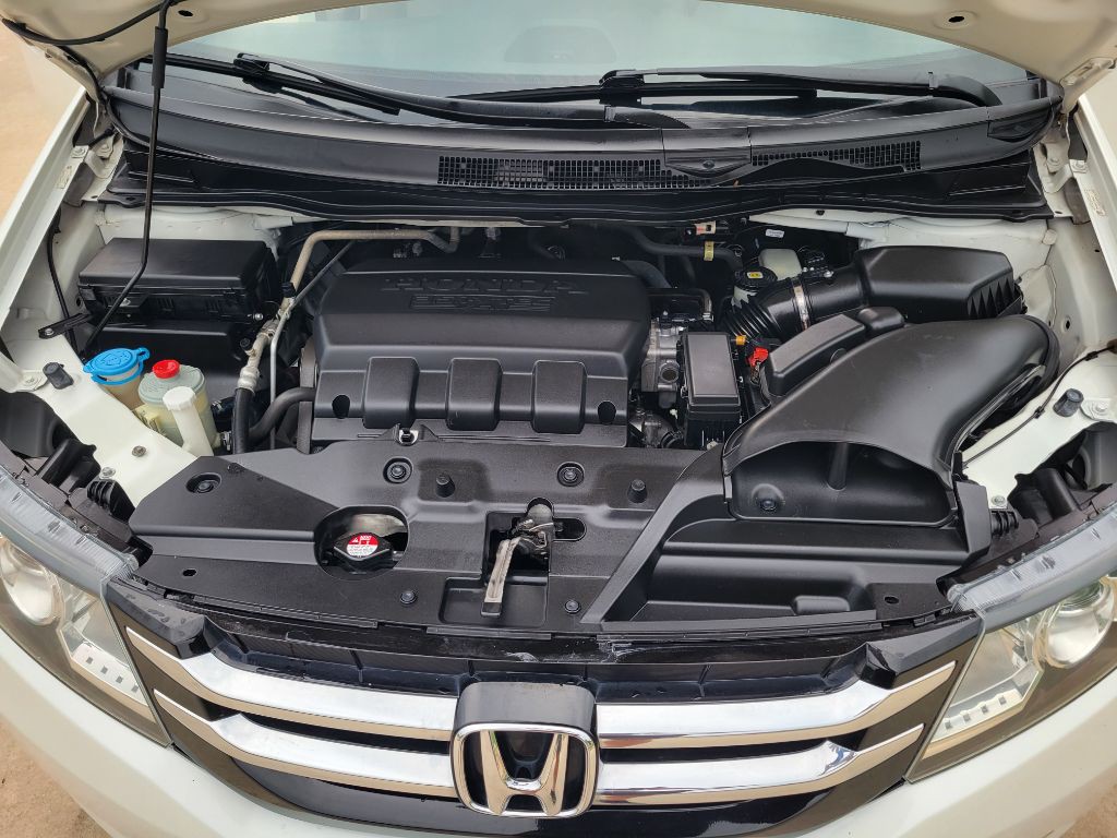 2015 Honda Odyssey Image 18