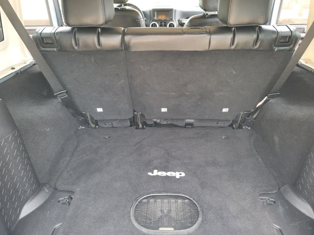2015 Jeep Wrangler Unlimited Image 16