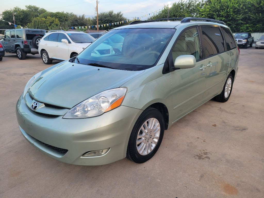 2007 Toyota Sienna Image 7