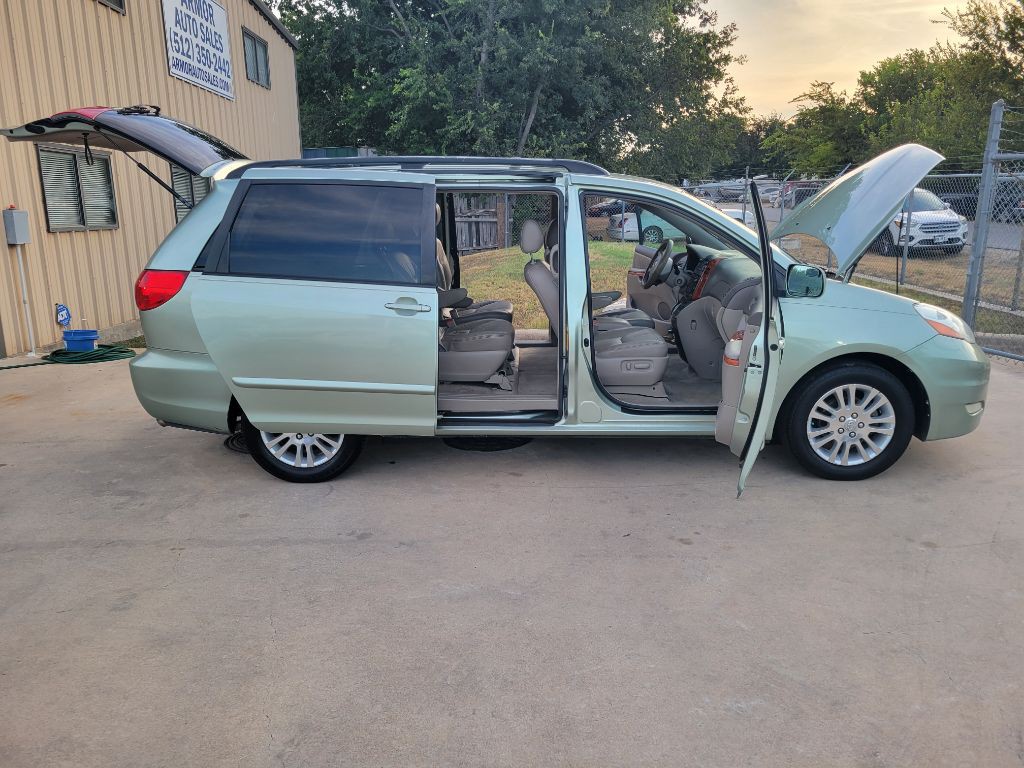 2007 Toyota Sienna Image 20