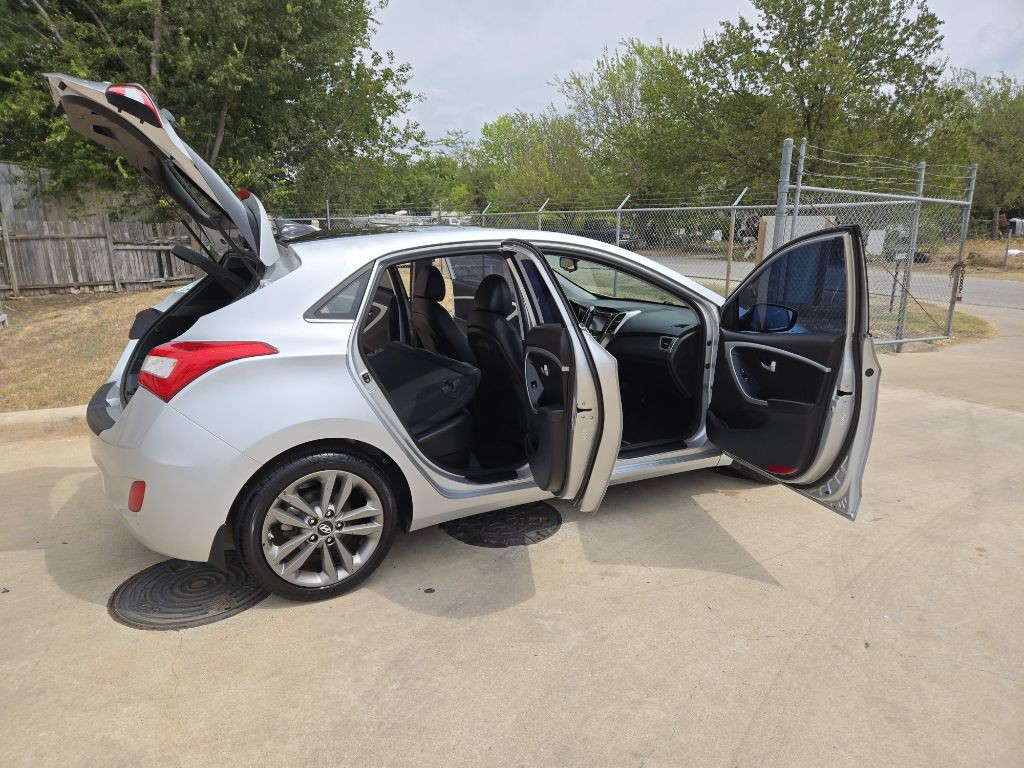 2016 Hyundai Elantra Image 20