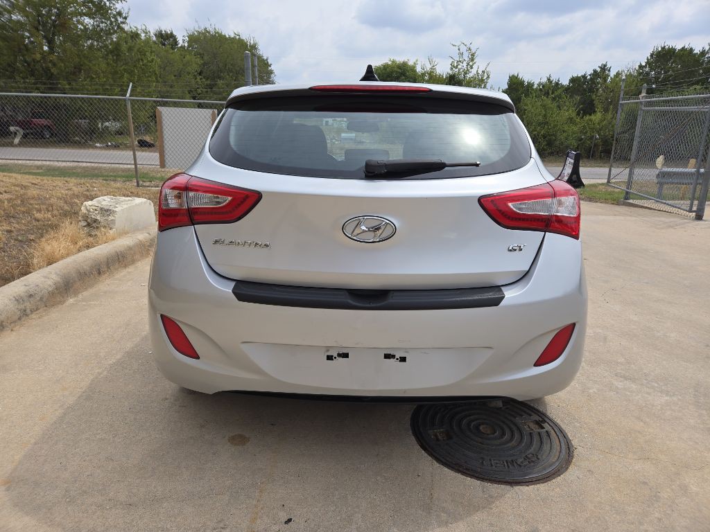 2016 Hyundai Elantra Image 4
