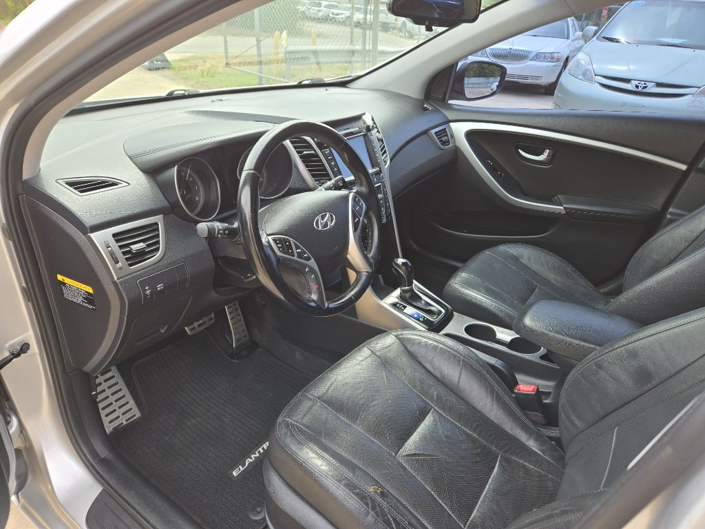 2016 Hyundai Elantra Image 10