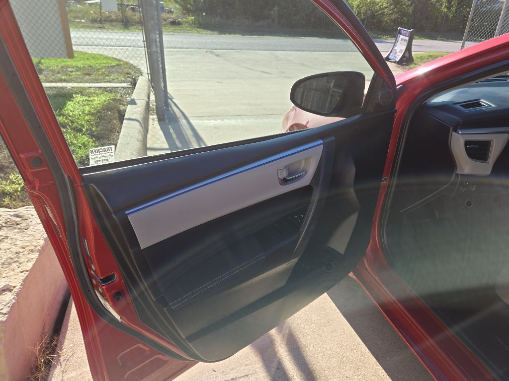 2014 Toyota Corolla Image 10