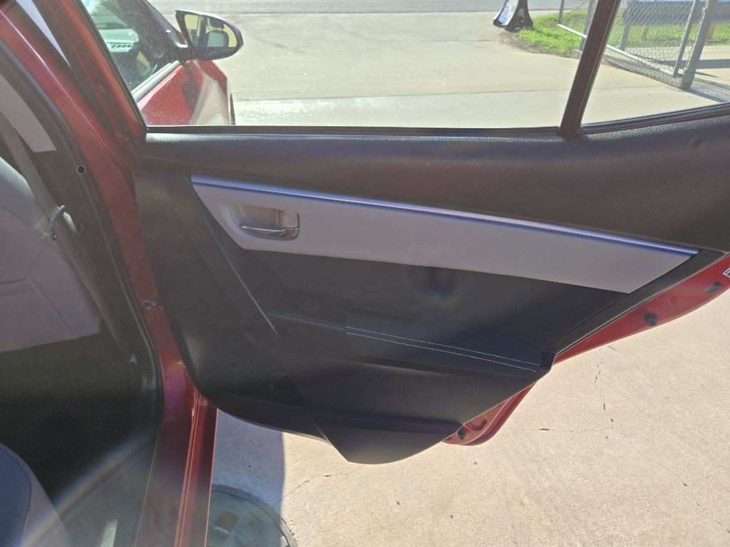 2014 Toyota Corolla Image 15