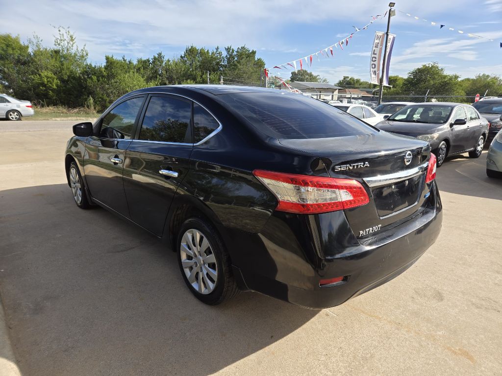 2013 Nissan Sentra Image 2