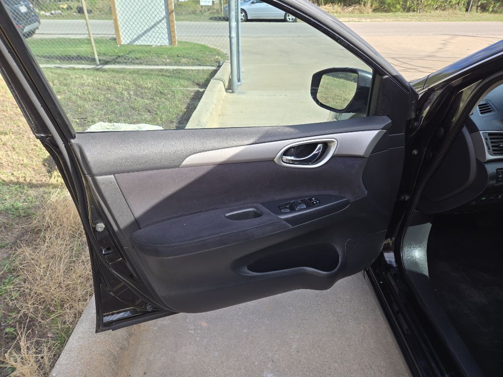 2013 Nissan Sentra Image 9