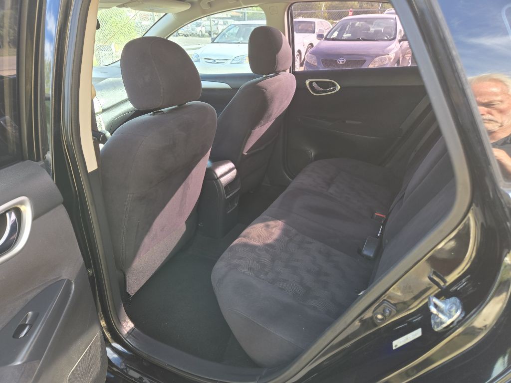 2013 Nissan Sentra Image 11