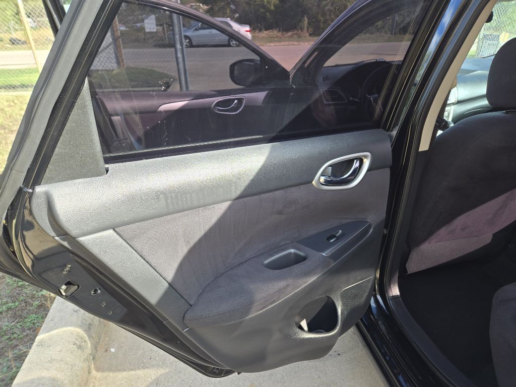 2013 Nissan Sentra Image 12