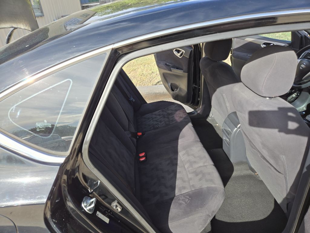2013 Nissan Sentra Image 15