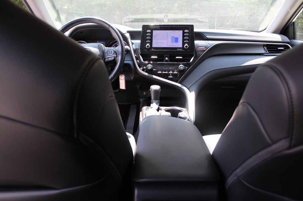 2024 Toyota Camry Image 32